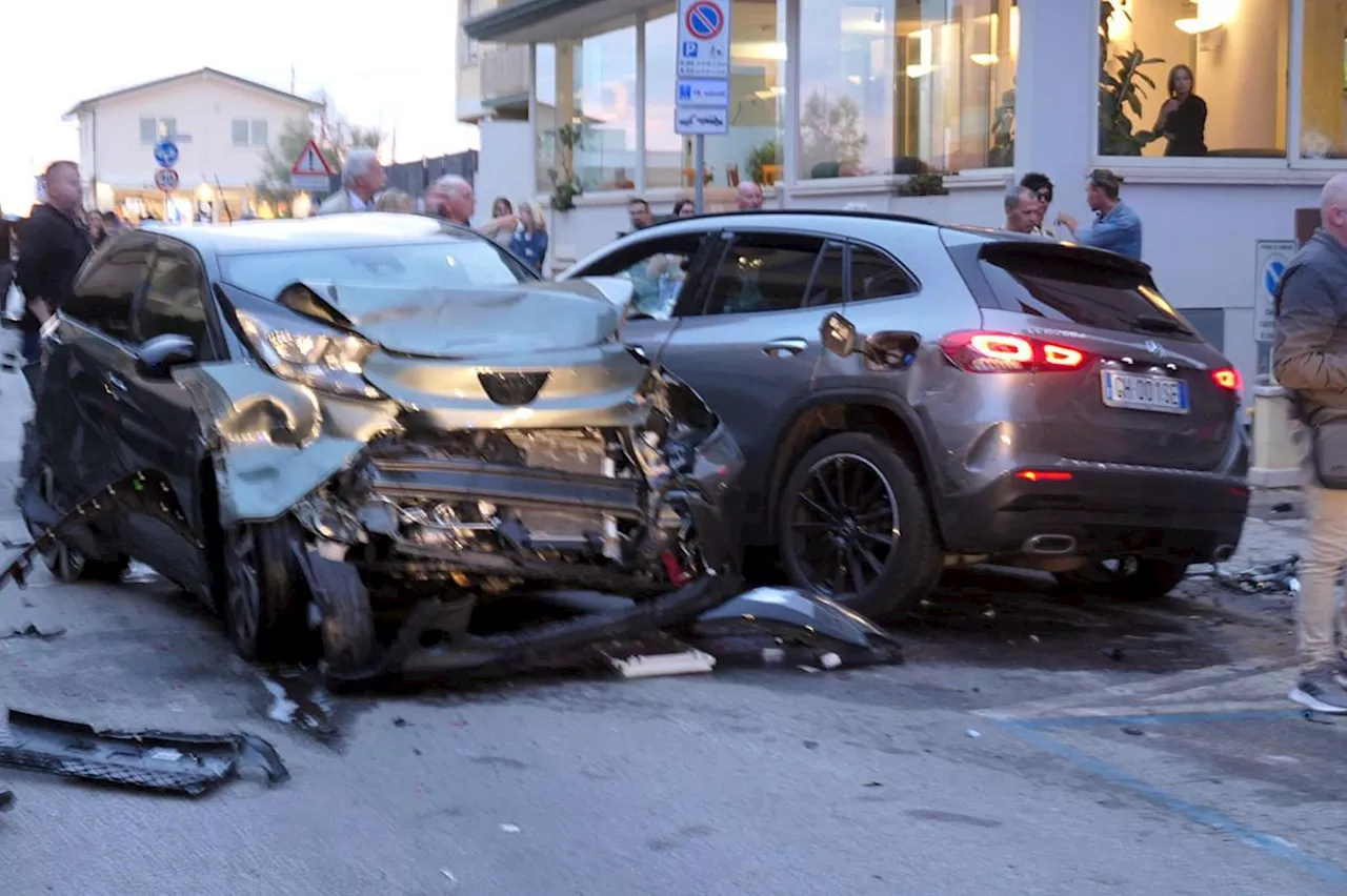 Toskana: Auto rast in Füssgänger – zwei Teenager tot, sieben Verletzte