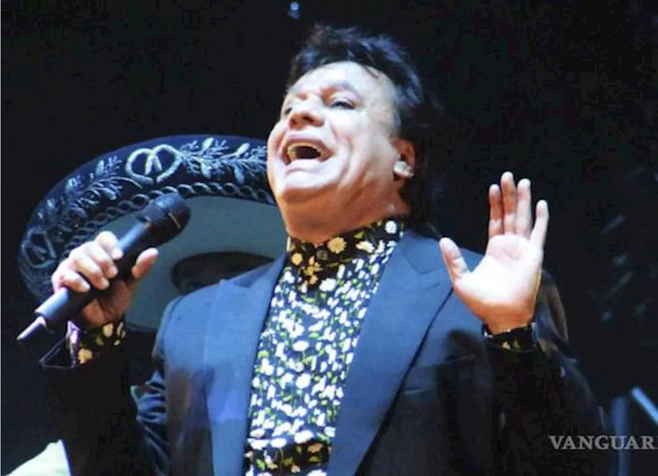 Preparan proyección de concierto de Juan Gabriel en el Zócalo de la CDMX