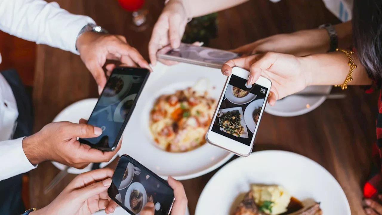 Urlaub in Frankreich: Handyverbot in Restaurant führt zu verblüffendem Effekt