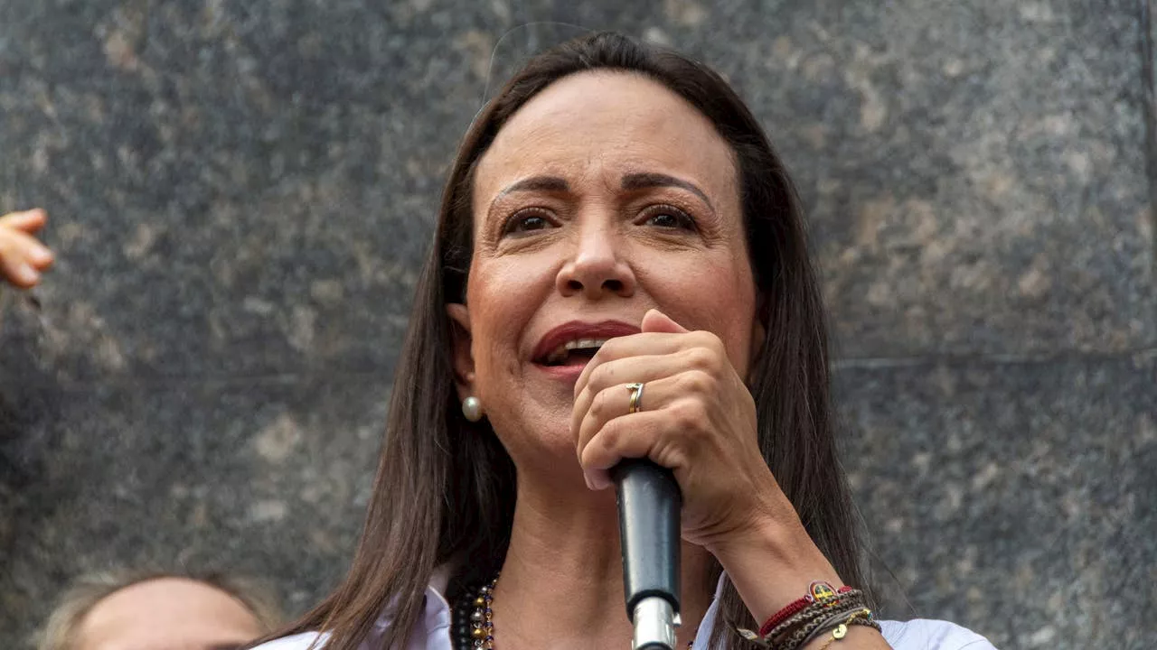 María Corina Machado, líder opositora de Venezuela, sobre la postura del Gobierno: 'El silencio se convie