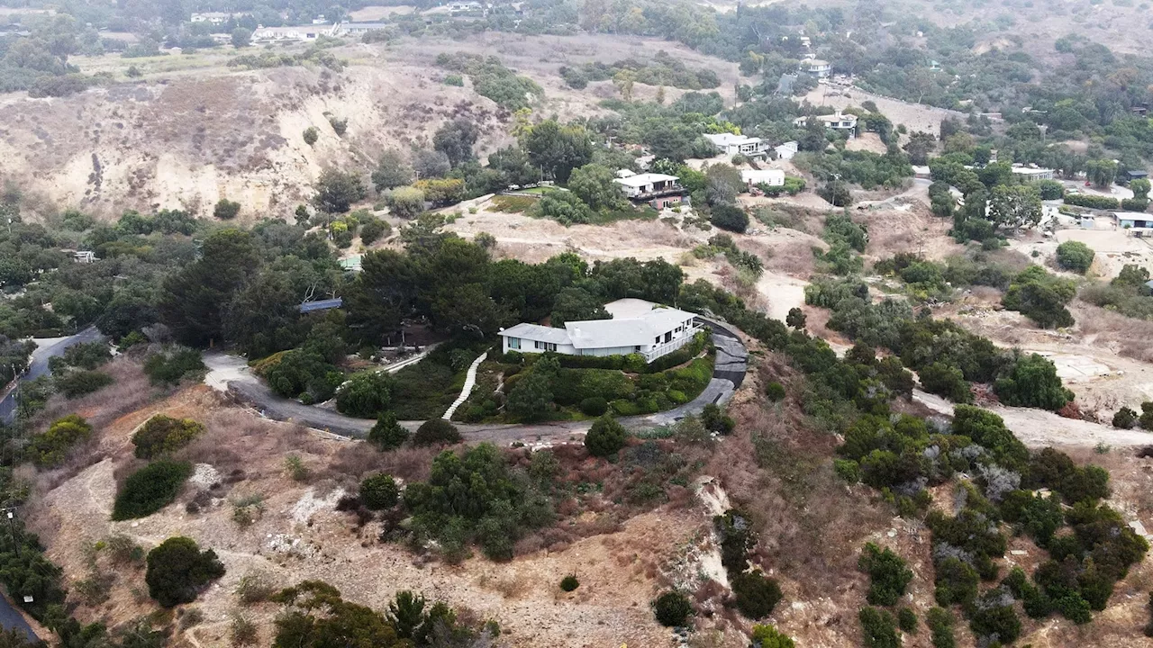 Landslide in Rancho Palos Verdes, California, threatens homes, prompts evacuations