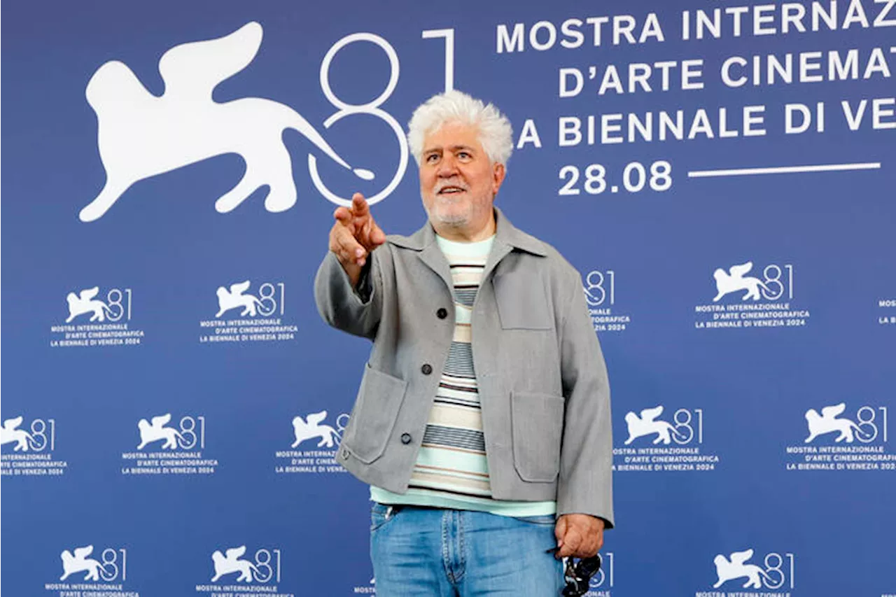 Almodovar, 'io infantile, non accetto l'idea della fine'