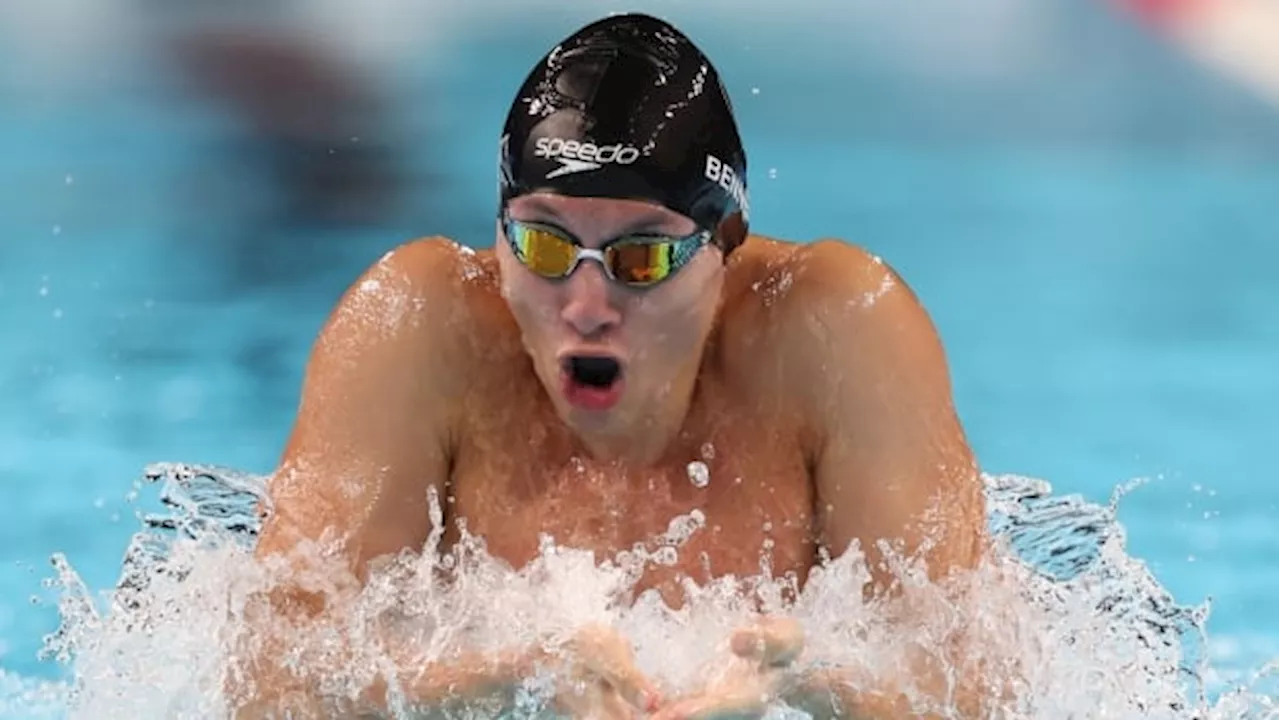 Nicholas Bennett swims to Canada's 1st gold at Paris Paralympics in SB14 100m breaststroke