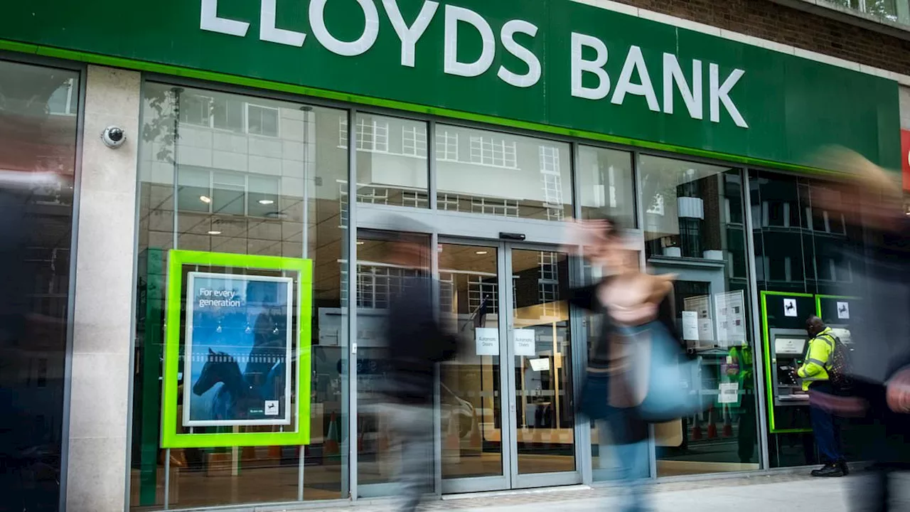 Lloyd's Bank app is 'down': Hundreds of customers are reporting issues with online banking