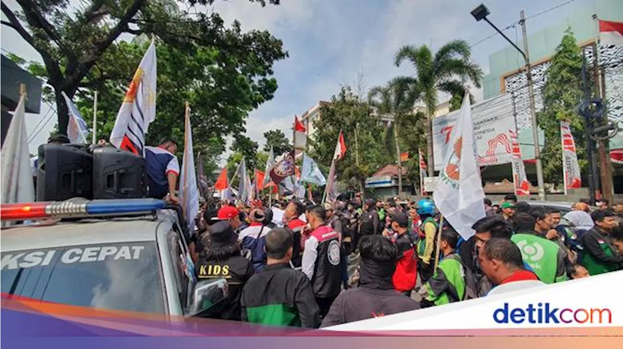 Driver Ojol Aksi di Kantor Gubernur Sumsel, Minta Paket Promo Dihapuskan