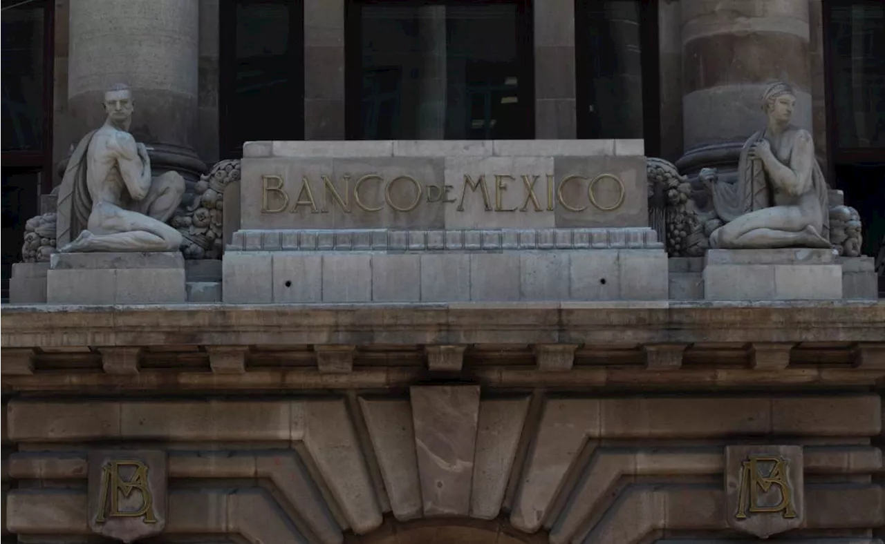 Por falta de condiciones de competencia, analistas recortan PIB, según encuesta de Banxico