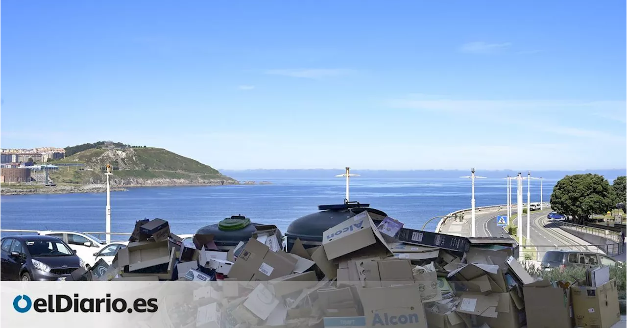 Arden cinco camiones en la empresa del servicio de recogida de basura en A Coruña tras meses de conflicto