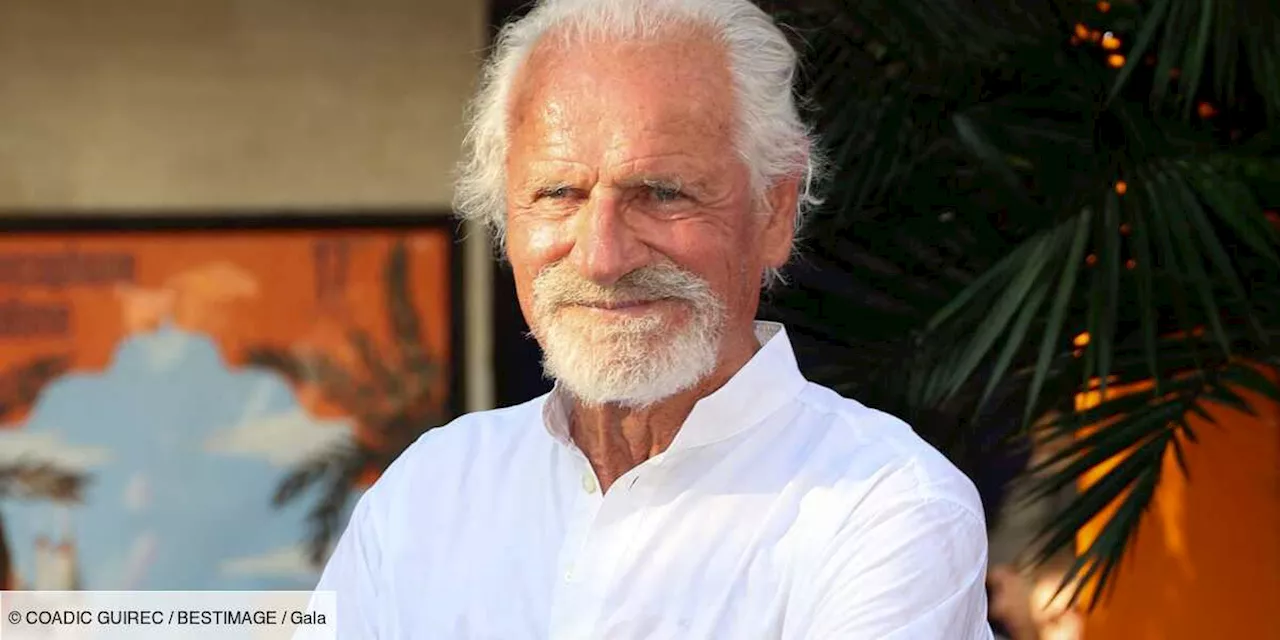 – Yann Arthus Bertrand et son fils Tom au Festival du Film Francophone de Angoulême : la ressemblance...