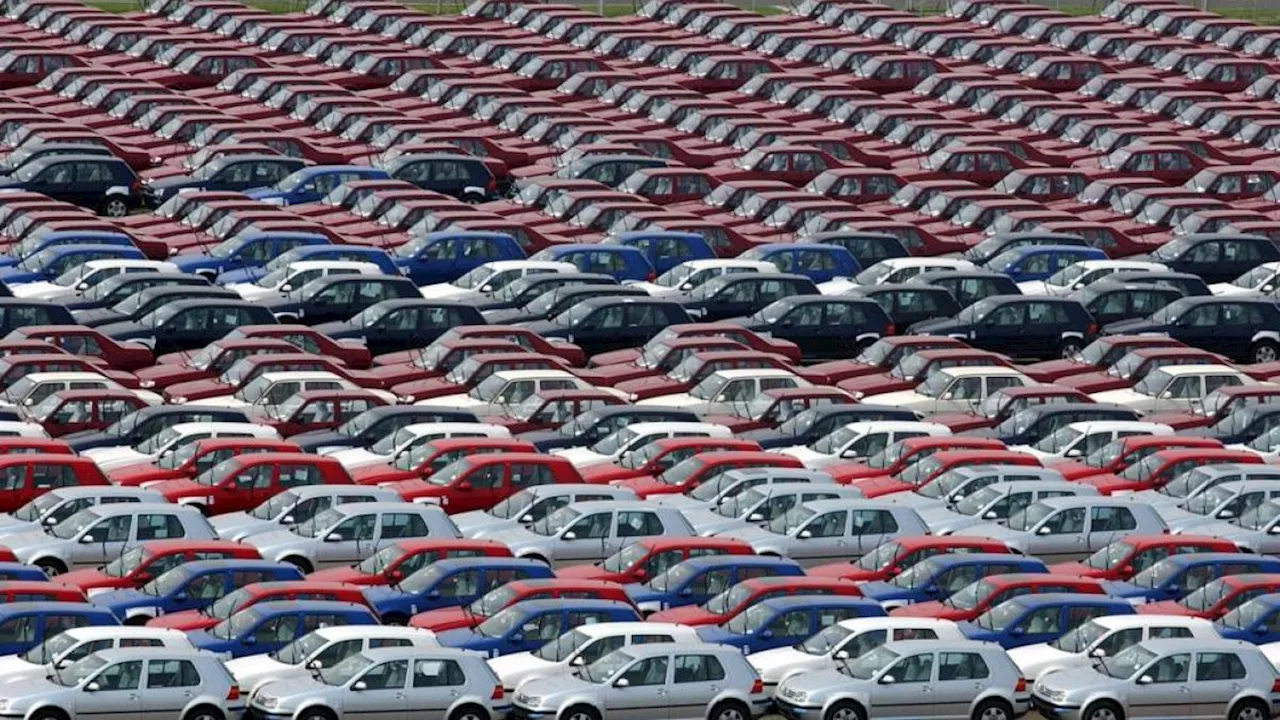 Mercato auto Italia agosto 2024, calano le immatricolazioni: -13,4%