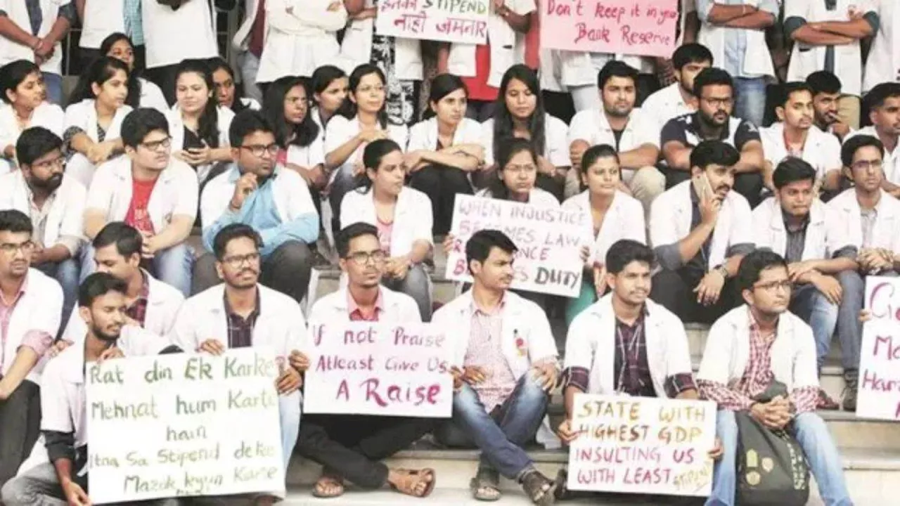 Ahmedabad Doctor Strike: अहमदाबाद में रेजिडेंट डॉक्टरों की अनिश्चितकालीन हड़ताल, सरकार से की ये मांग