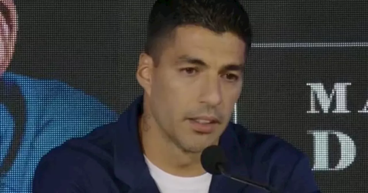 Emocionado hasta las lágrimas, Luis Suárez anunció su retiro de la selección de Uruguay