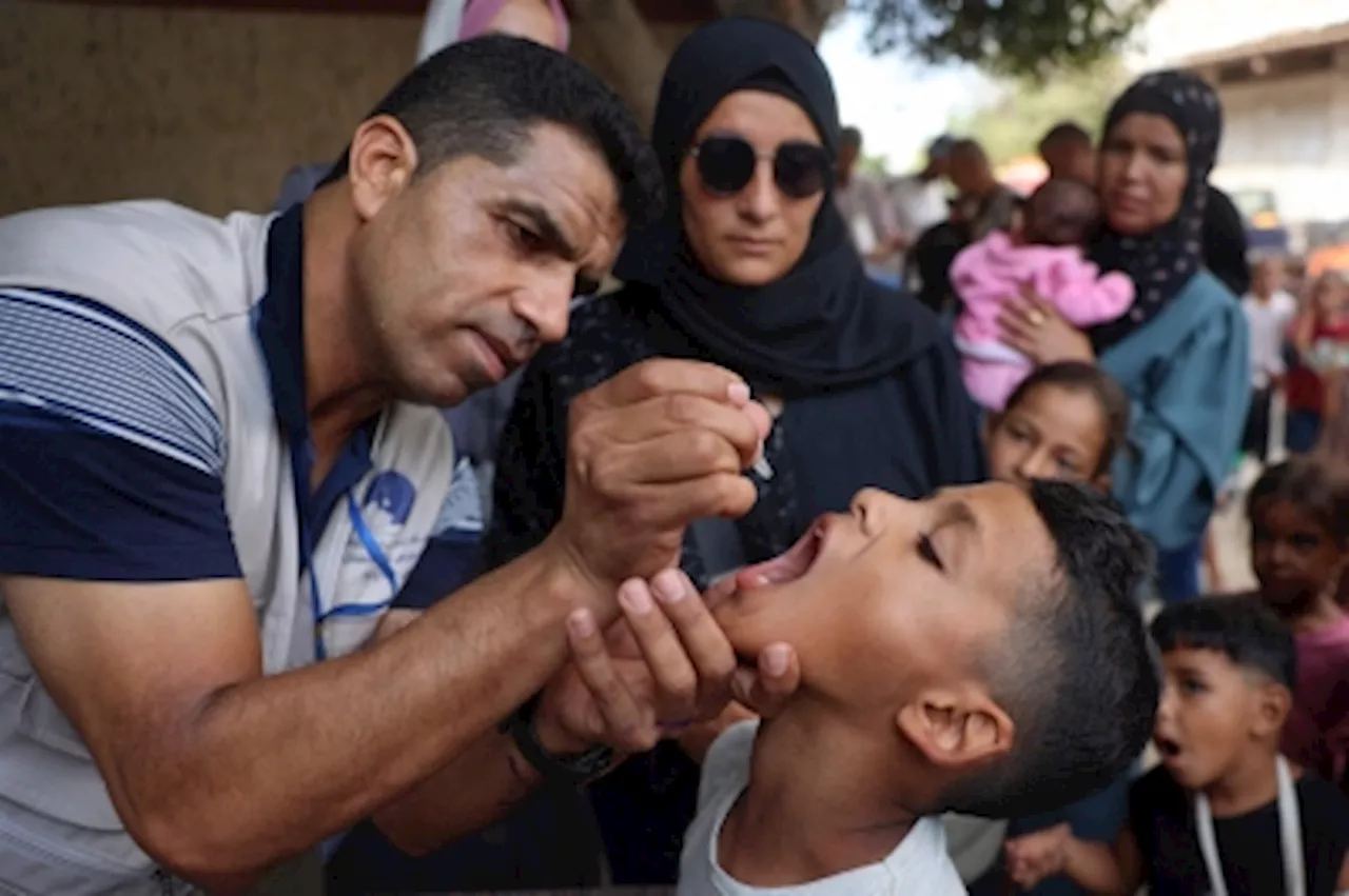 Gaza parents rush to vaccinate children against polio despite ongoing war and rumours of unsafe, ineffective vaccine