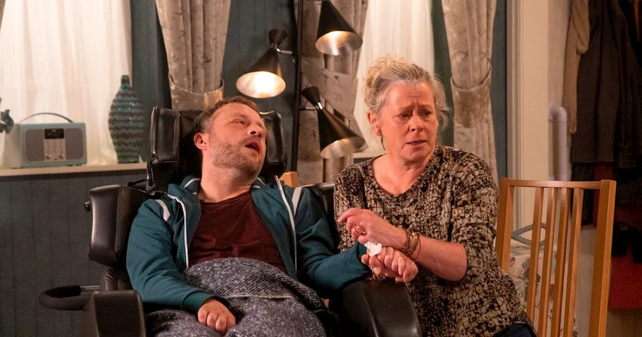 Corrie heartbreak as Paul Foreman dies amid race to say goodbye