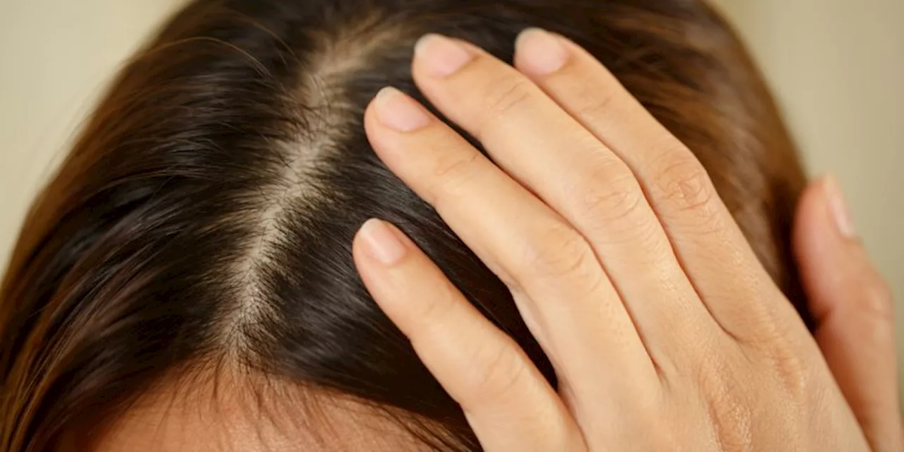 7 Signs Your Scalp Is Begging For A Detox & Easy Ways To Do It