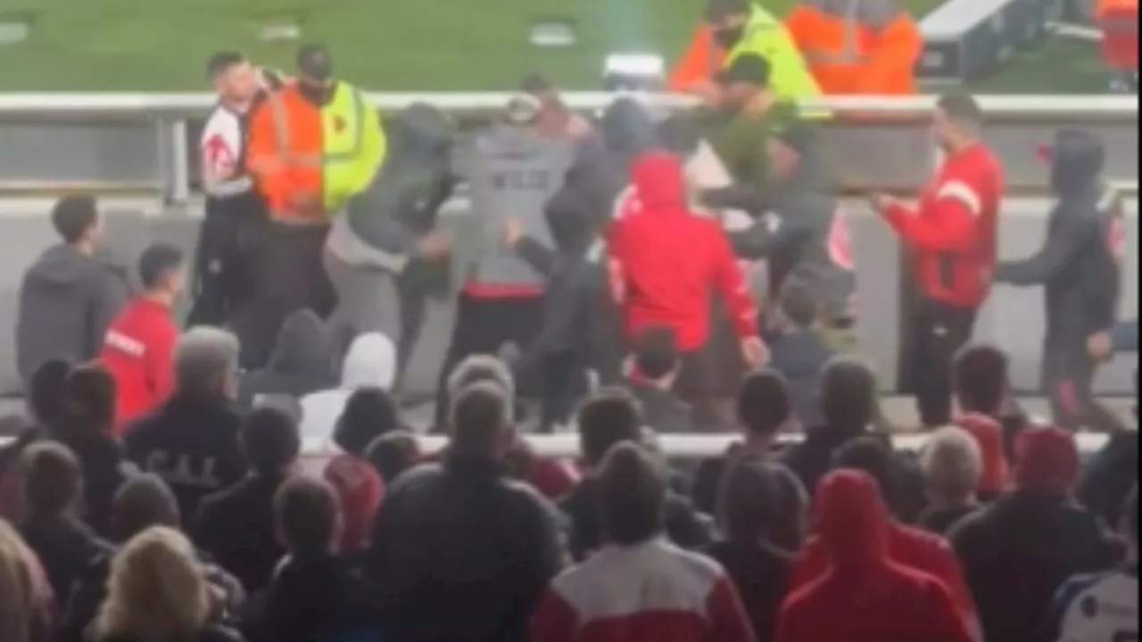 Incidentes en la tribuna de Independiente tras el empate ante River