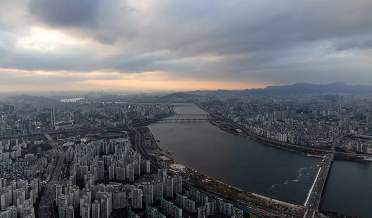 Asia-Pacific markets open mixed as investors look toward a packed week of economic data