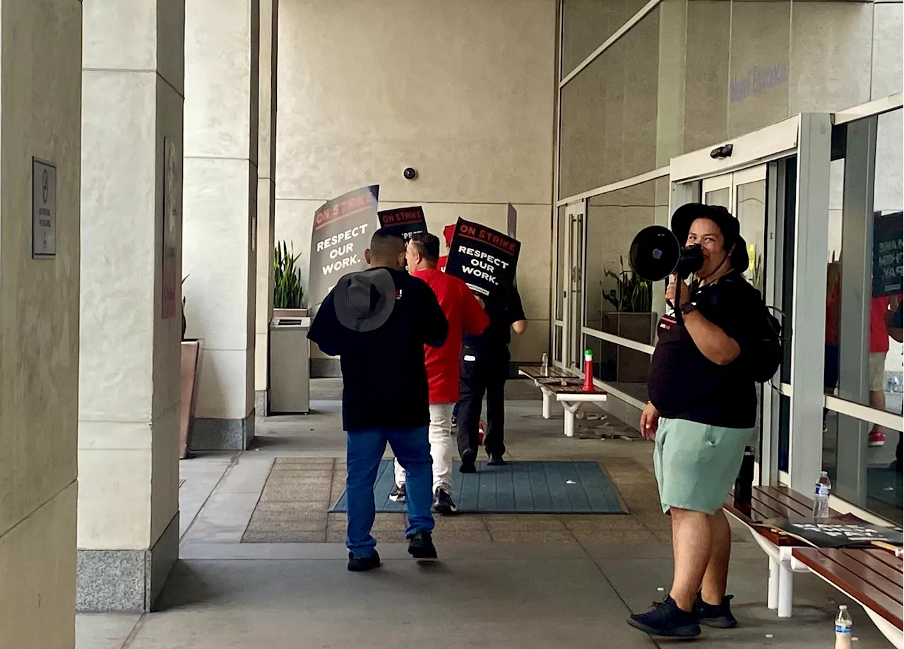 Many hotel workers at Hilton San Diego Bayfront go on strike