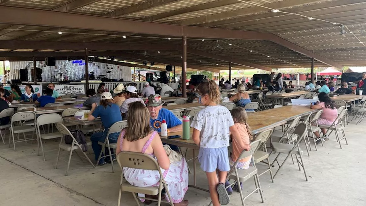 Community rallies behind Kendall County Fair following bleacher collapse