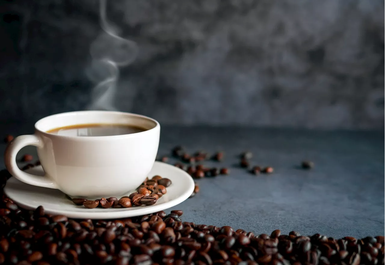 Lightly roasted coffee: Benefits for overweight individuals