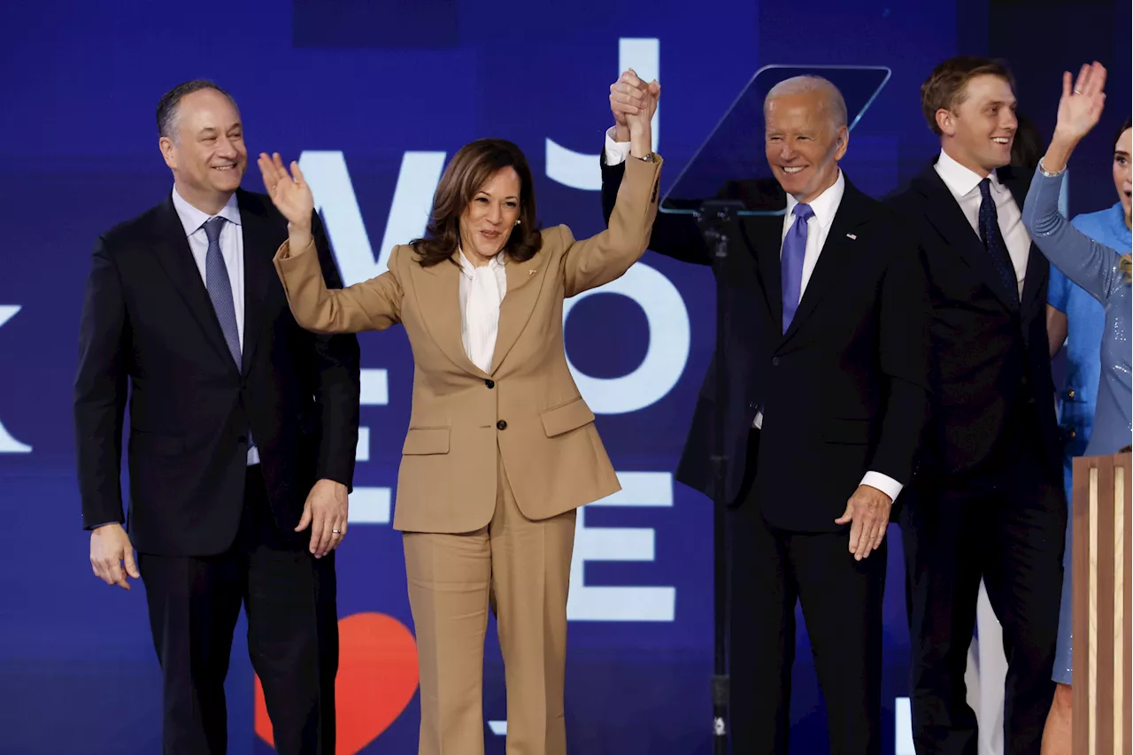 Kamala Harris Taking Joe Biden on Campaign Trail Could Be 'Risky'