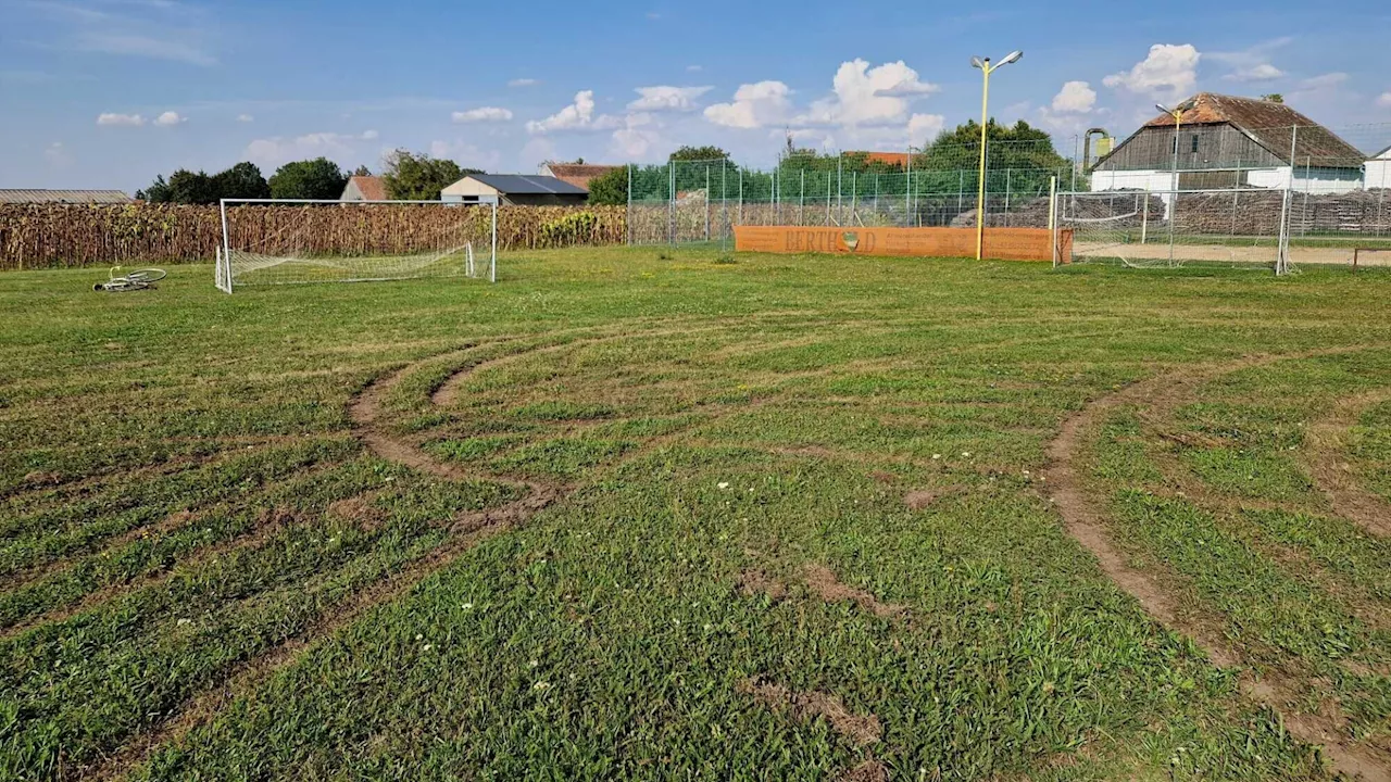 Vandalen verwüsteten Sportplatz mit dem Auto