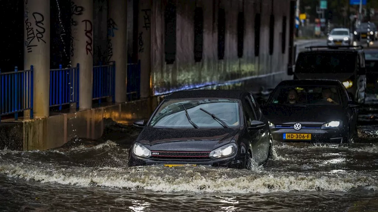 Hevige regenbuien leiden tot overlast in zuidoosten