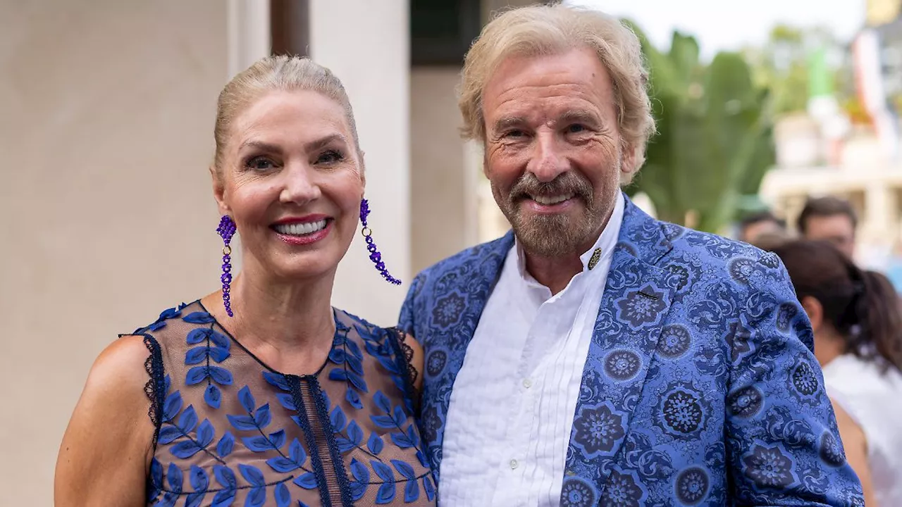 Thomas Gottschalk: Moderator postet Fotos und emotionale Worte zu seiner Hochzeit mit Karina Mroß