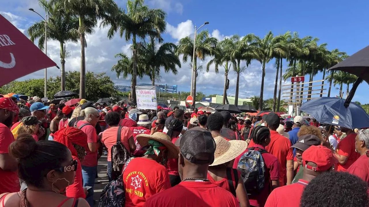 En Martinique, une manifestation pour protester contre « la vie chère »