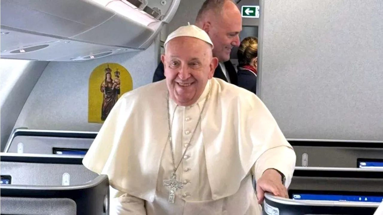 El Papa Francisco inició el viaje más largo y lejano de su pontificado