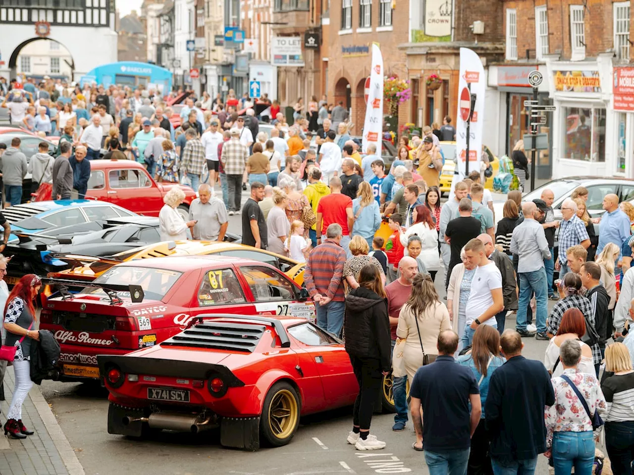 Talking Italian: 11 stunning photos show how Bridgnorth went bananas Italian Autos and Motos