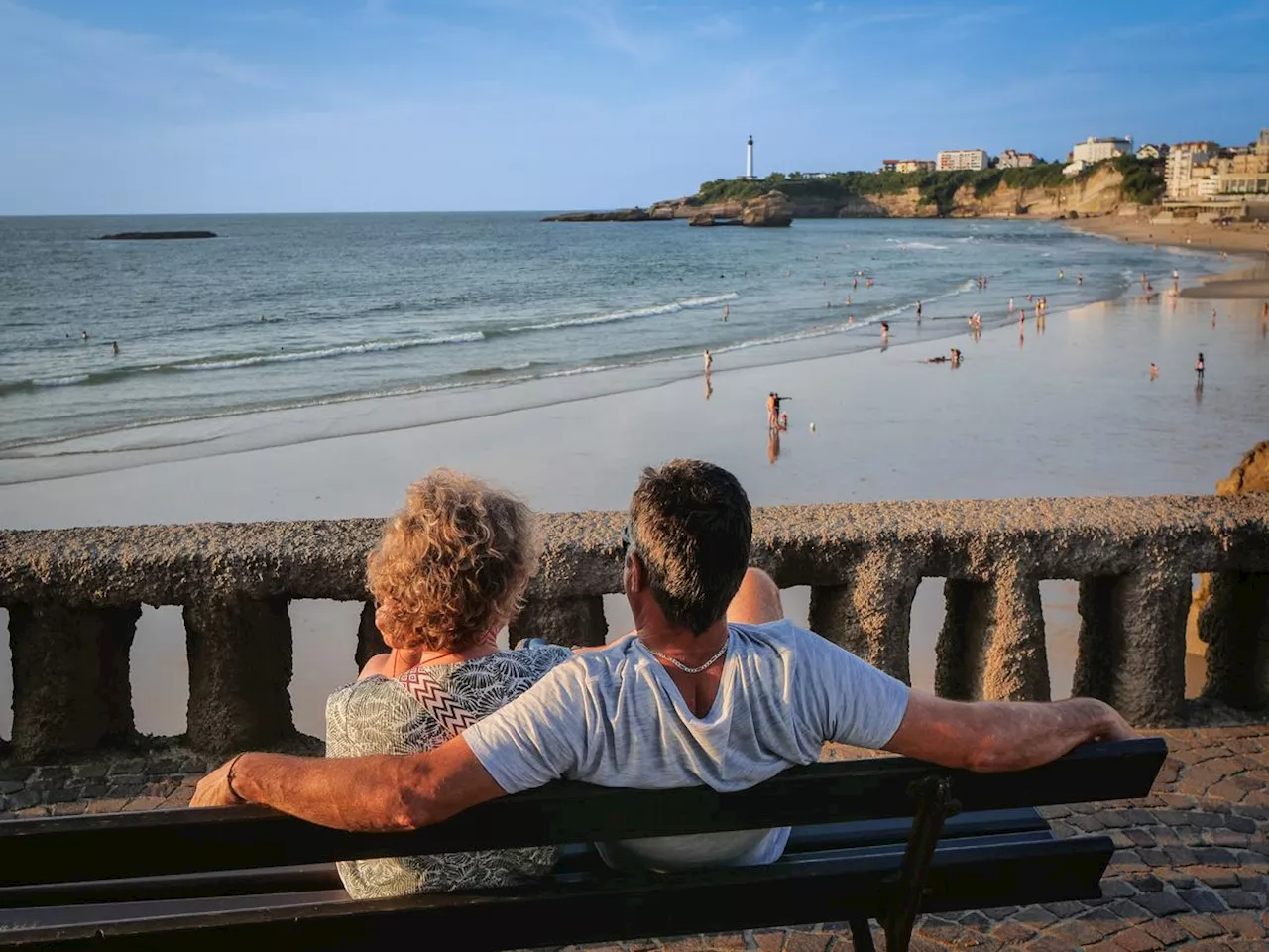 Pyrénées-Atlantiques : les touristes ont moins dépensé lors de l’été 2024