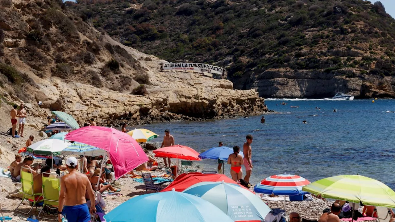 British holidaymakers drive Spain’s tourism boom despite wave of protests