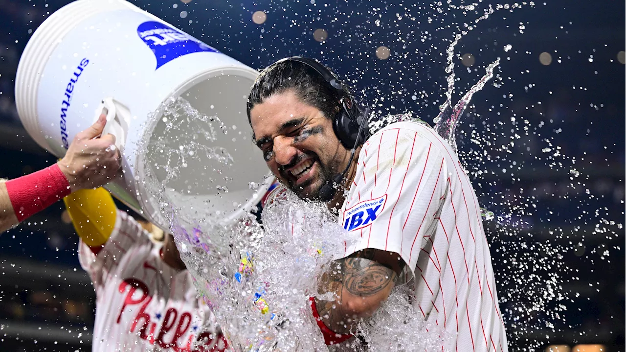 Castellanos lifts Phillies over Braves in 11 innings to increase NL East lead