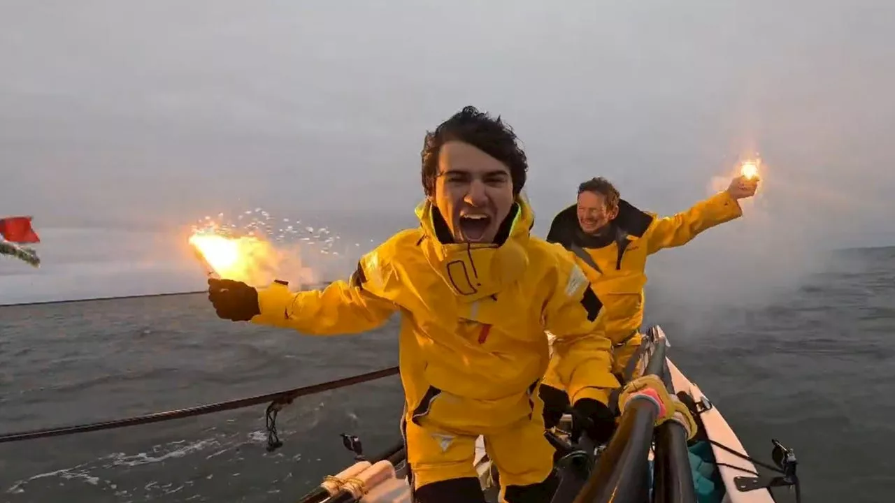 Padre y hijo establecen un récord Guinness tras recorrer el océano Ártico a remo