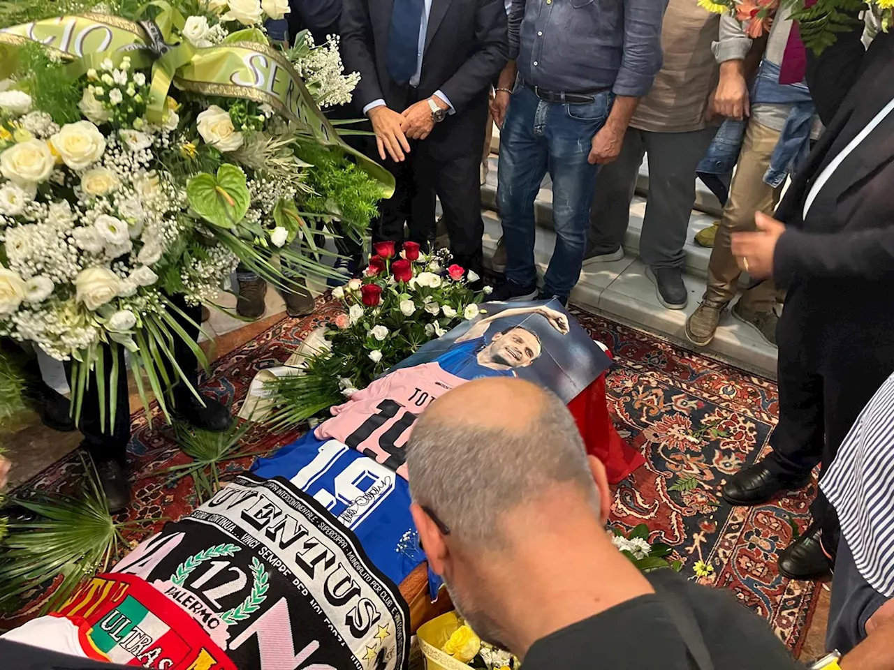 Totò Schillaci, oggi i funerali a Palermo