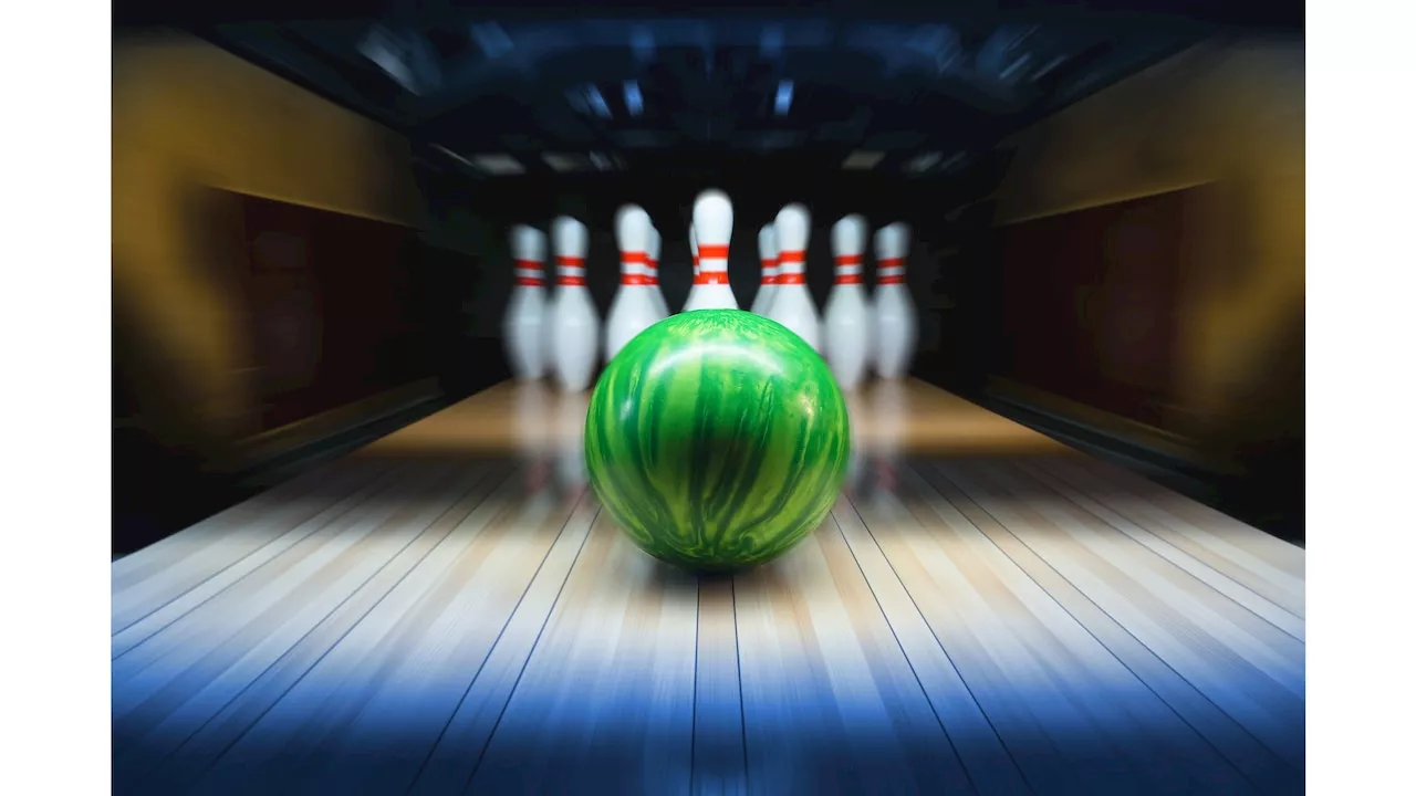 Miss Manners: I was shoved aside at my own birthday bowling bash