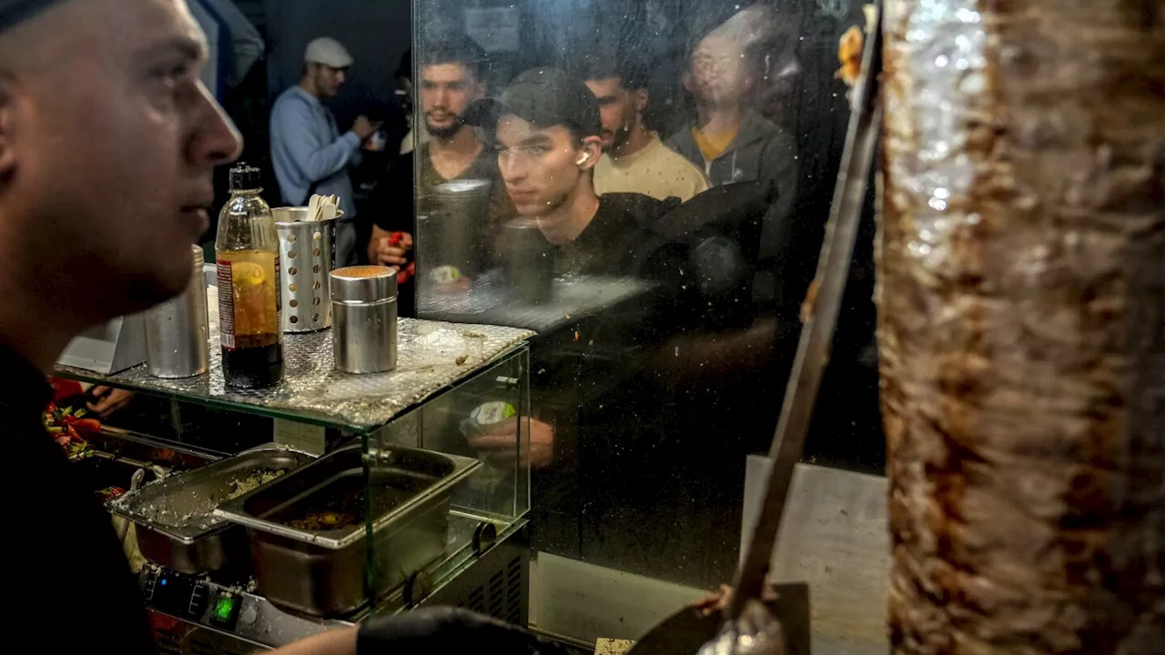 Turkey wants to regulate Germany's beloved döner kebab street food