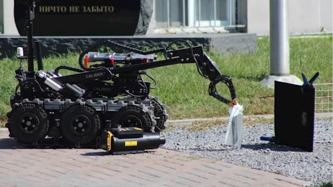 Ottawa Police Respond To Suspicious Items Thrown Over Fence At Russian Embassy