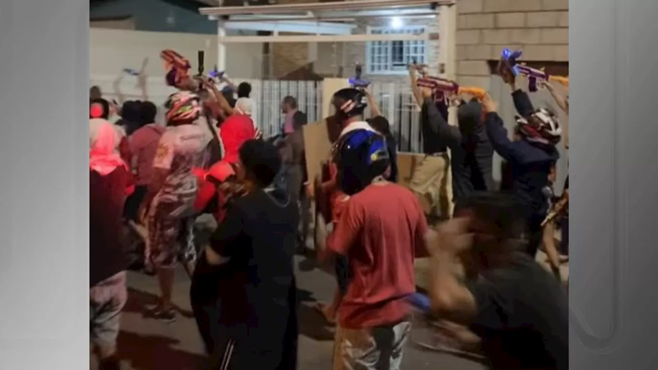 “Guerras” com armas de bolinhas de gel crescem em São Paulo; veja imagens