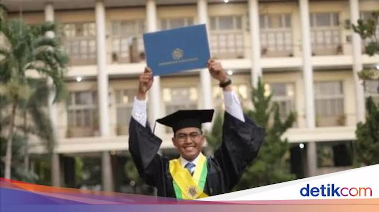 Sosok Faris Ikut Program Fast Track S1-S2 di UGM, Lulus dengan IPK Nyaris Sempurna!