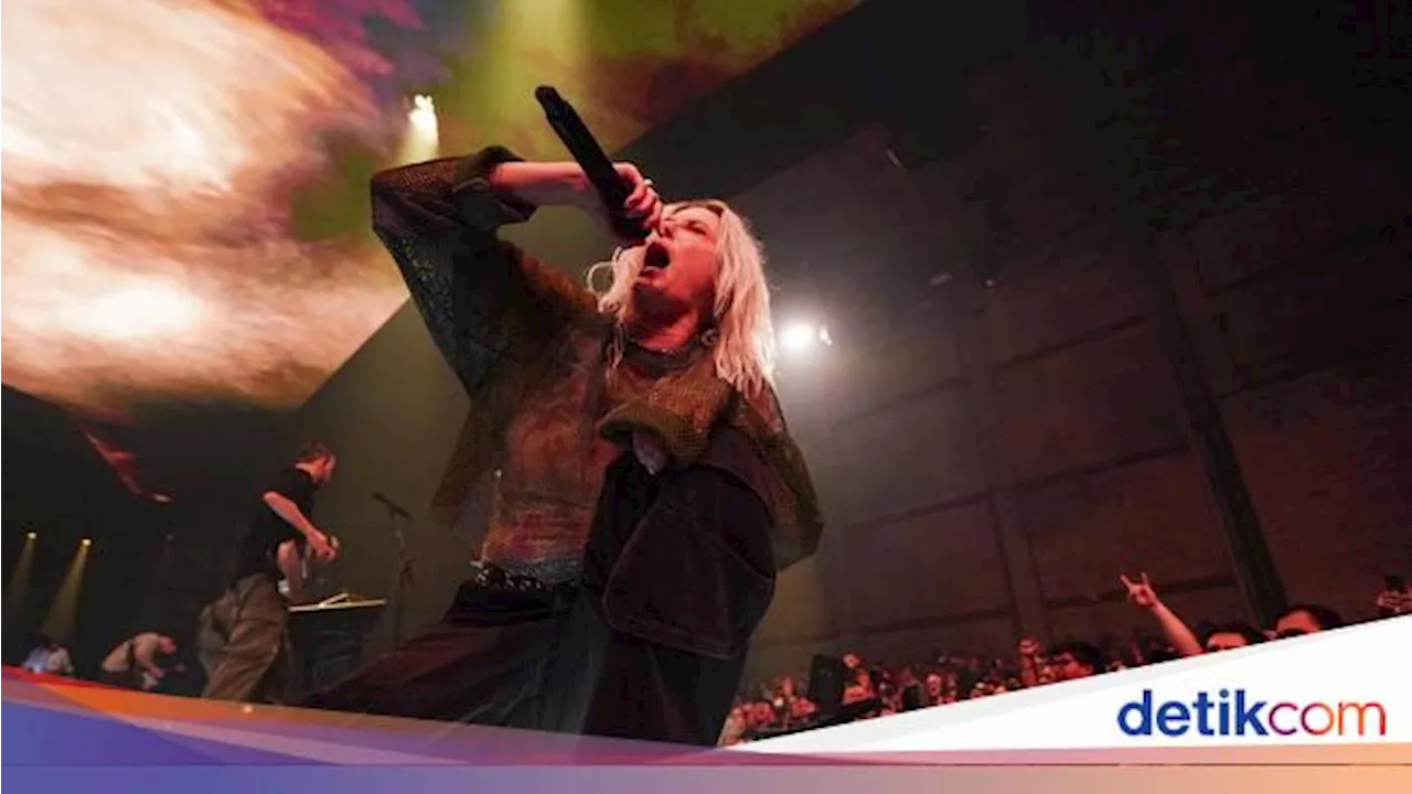 Tahu Vokalis Baru Linkin Park dari Google, Ibunda Chester Bennington: Saya Dikhianati!