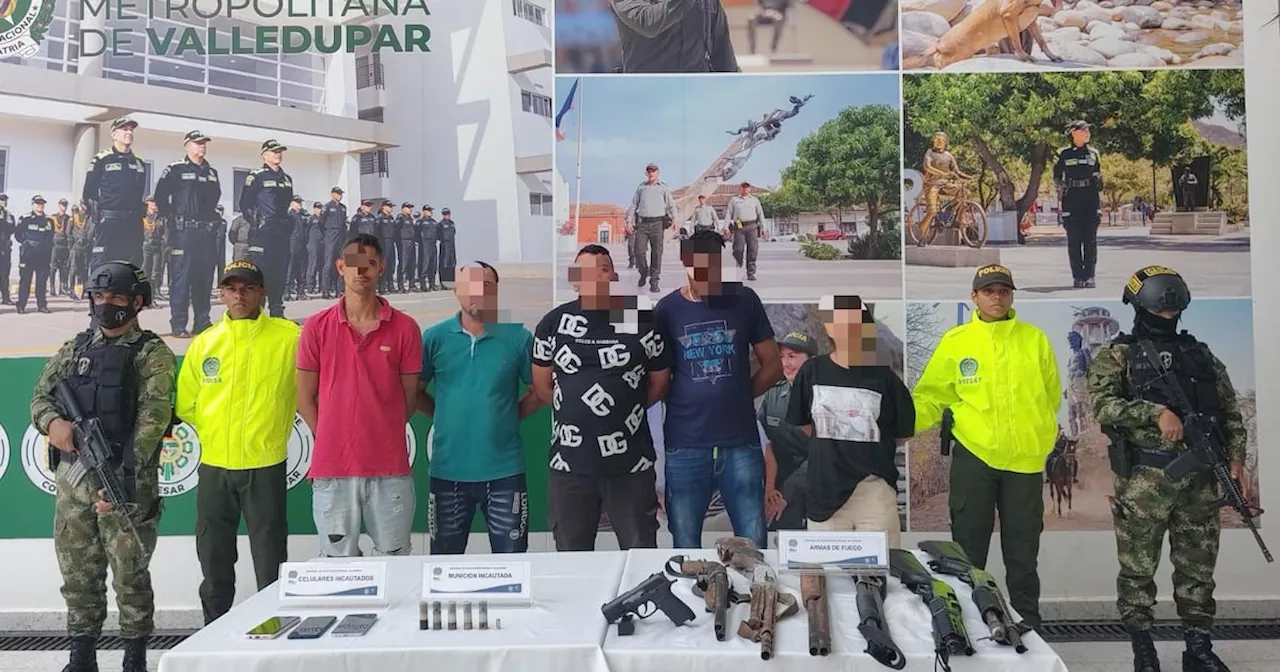 Capturaron a cinco individuos que portaban armas de alto calibre