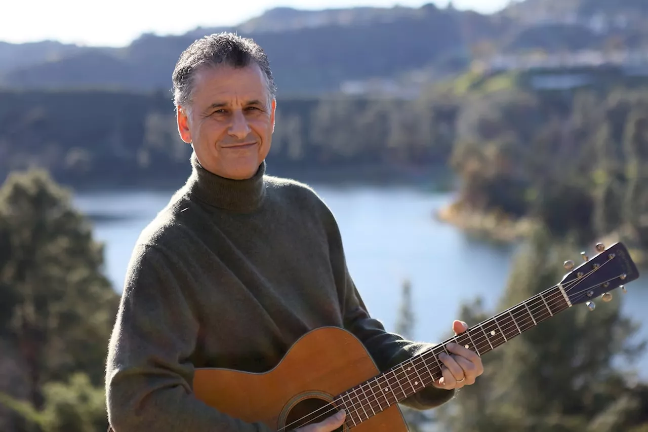 In new book, author and neuroscientist Daniel Levitin makes the case for the healing power of music