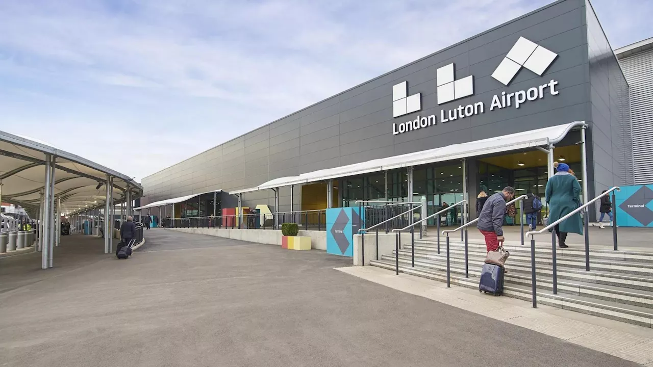 La justicia británica levanta el embargo a Aena del aeropuerto de Luton por los laudos renovables