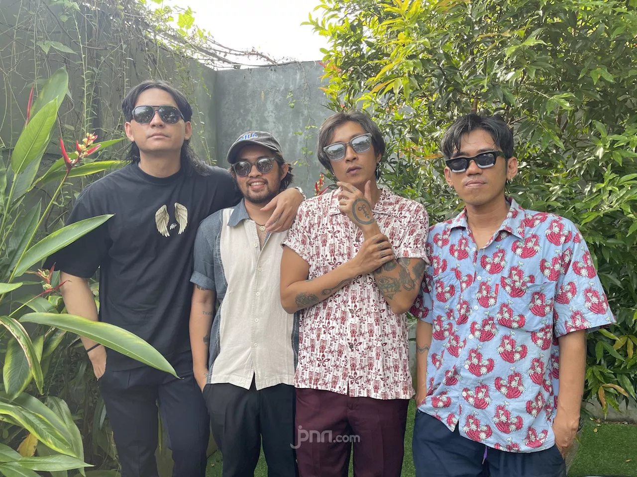 LAS! Lebih Kalem dalam Album Ketiga