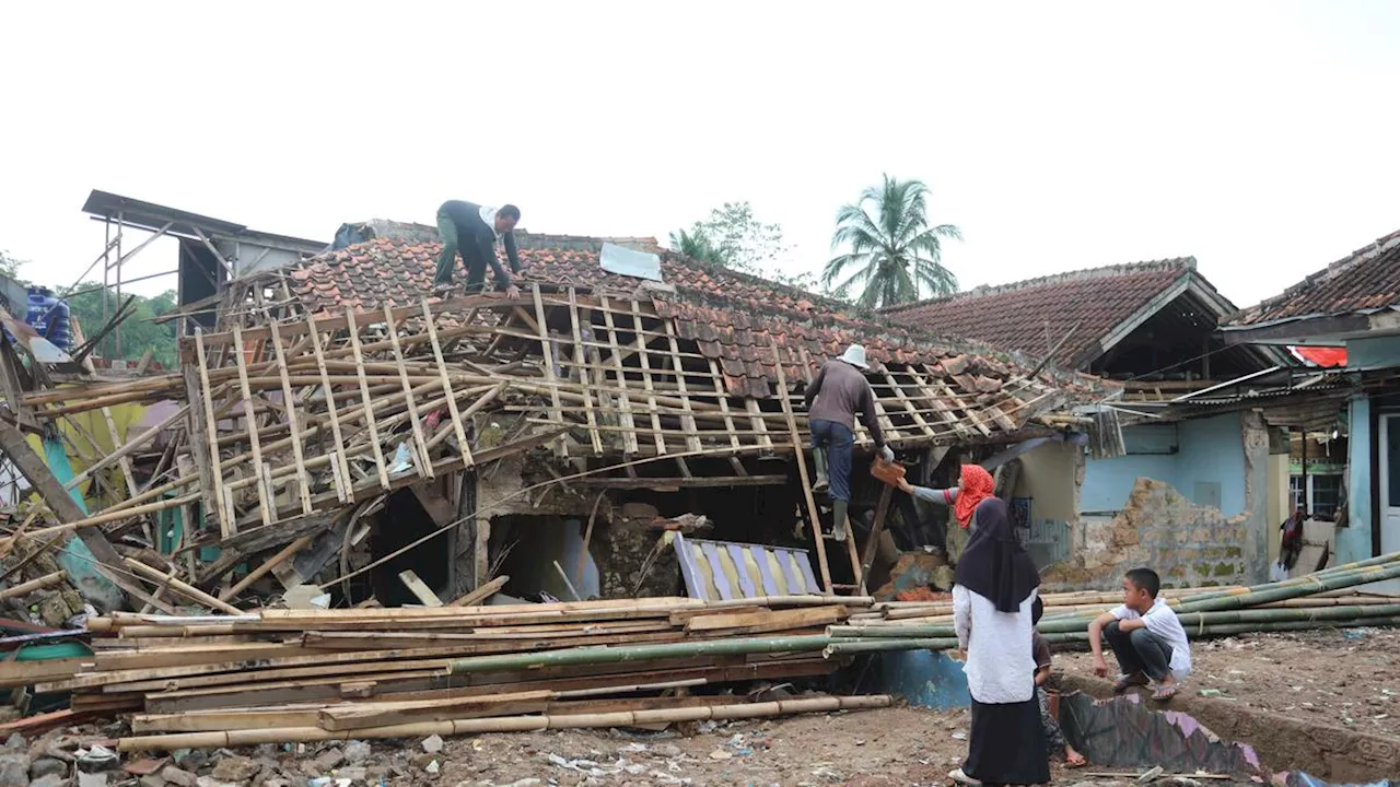 Menteri Saifullah Yusuf Instruksikan Jajaran Kemensos Tangani Korban Bencana Gempa di Pulau Morotai