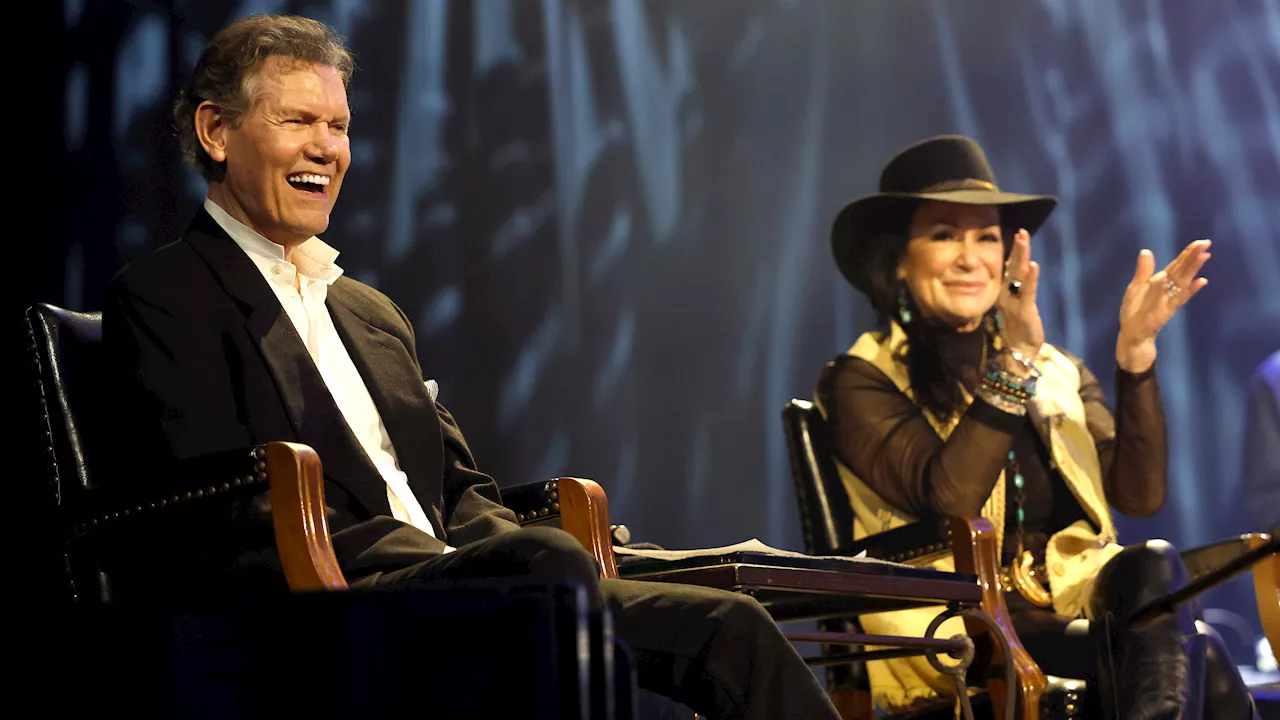 Randy Travis's ‘More Life Tour' will stop in Arlington