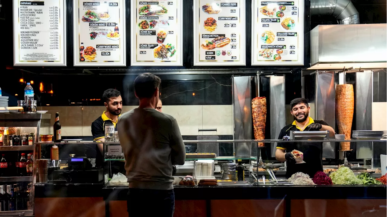 Turkey wants to regulate Germany's beloved döner kebab street food