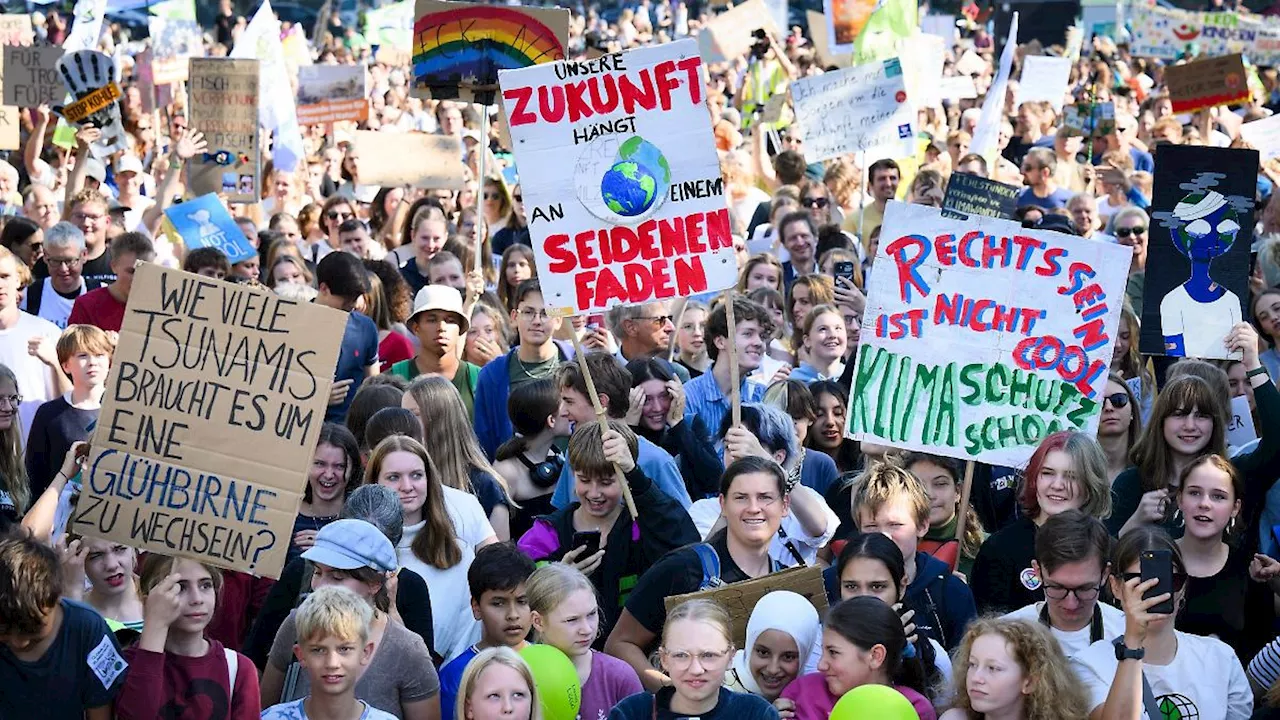 Niedersachsen & Bremen: Fridays for Future demonstriert in Niedersachsen und Bremen