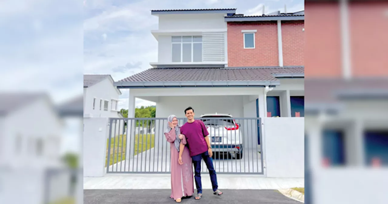 M'sian Couple Say They Bought A 2-Storey House For RM700K By Saving 20% Of Their Salaries